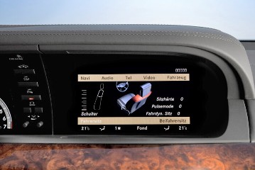 Mercedes-Benz 221 series S-Class sedan. The COMAND colour display is positioned at the same height as the instrument cluster, and therefore even more favourably within the field of vision of the driver and front passenger. A new operating concept, up-to-date colours and clear, photo-quality graphics also make menu selection procedure a gratifying visual experience.