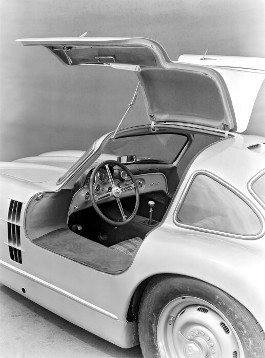 Mercedes-Benz 300 SL Coupé Rennsportprototyp (Chassisnummer W 194 011) für die Rennsaison 1953 (dieser Prototyp kam nicht zum Renneinsatz).