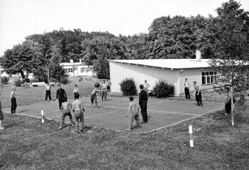 Ausbildung bei der Daimler-Benz AG, Lehrlingsfreizeit im Haus Lämmerbuckel. Foto aus dem Jahr 1947.