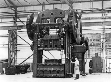 Deep-drawing press, Sindelfingen, 1928