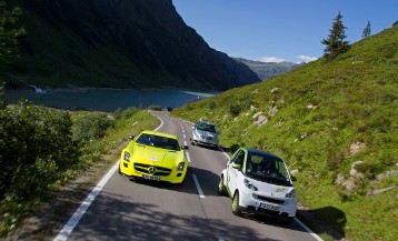 Mercedes-Benz SLS AMG E-CELL, smart fortwo electric drive and B-Class F-CELL at the Silvretta Rallye.