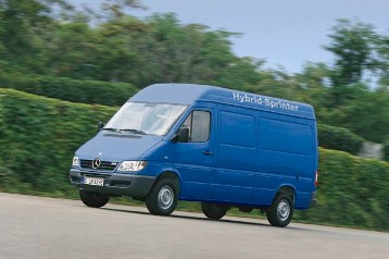 Mercedes-Benz Sprinter als Plug-In-Hybrid, 2004