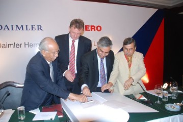 In Delhi, India, the Indian Hero Group and Daimler AG sign the official contract establishing their joint venture Daimler Hero Motor Corporation Ltd. 