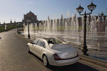 Maybach 62 S, V 240, Landaulet Study, 2007: Majestic open-air experience with the ultimate in luxury and comfort.