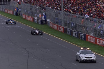 Formula one - Australian Grand Prix , Melbourne, 03.03.2002:
F1 Safety Car, 
David Coulthard, McLaren-Mercedes MP 4-17, 
Jarno Trulli, Renault