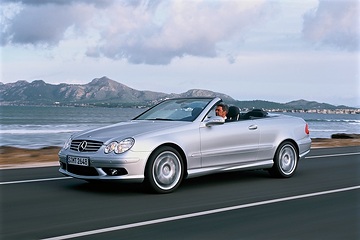 Mercedes-Benz CLK 55 AMG Cabriolet, A 209 model series, 2003 
A powerful V-8 engine superb handling and high-specification standard equipment - the CLK 55 AMG is the CLK-Class´s sporty top-of-the-range convertible. 