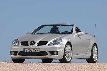 Mercedes-Benz SLK 55 AMG Roadster, model series R 171
photo shoot, southern France, motifs for the press trial drive