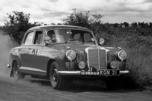 Mercedes-Benz 219 (W 105), 1956 - 1959
